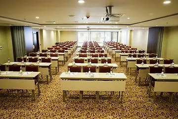 Hotel Clarion Hotel&suites *