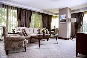 Clarion Hotel&suites